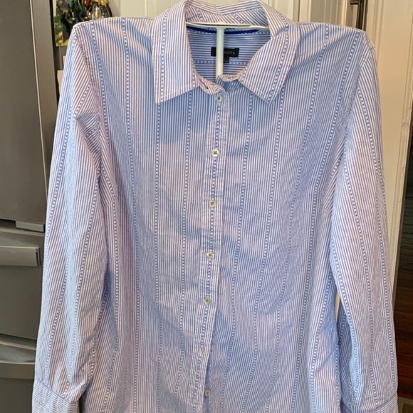 Talbots empire‎ dot shirt. Worn about 5x. Still in great shape - Picture 4 of 8